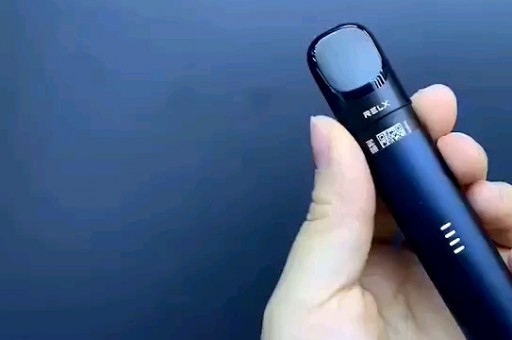 悦刻烟弹自己加注烟油靠谱吗？